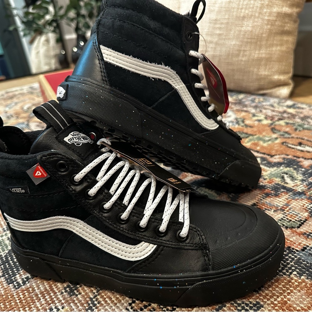 NWT SK8-HI Met-2